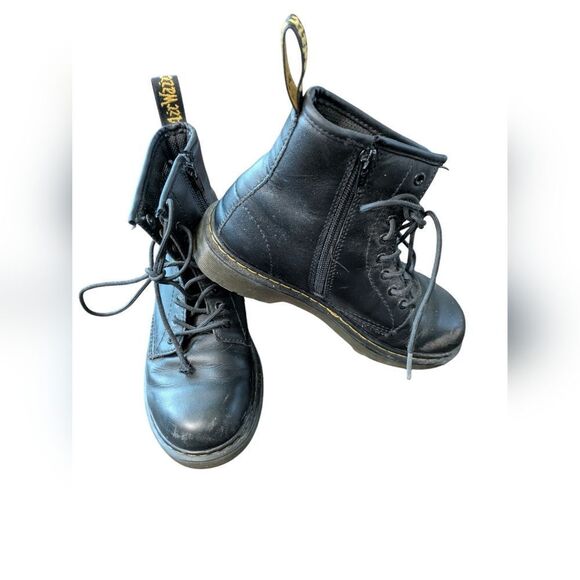 Dr. Martens Black Boots with Lace-Up Front and Padded Ankle - Picture 1 of 6